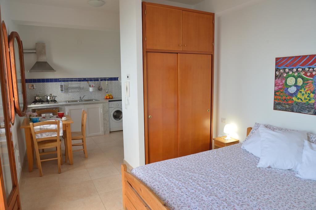 Marco Polo Casa Vacanze Pollina Εξωτερικό φωτογραφία